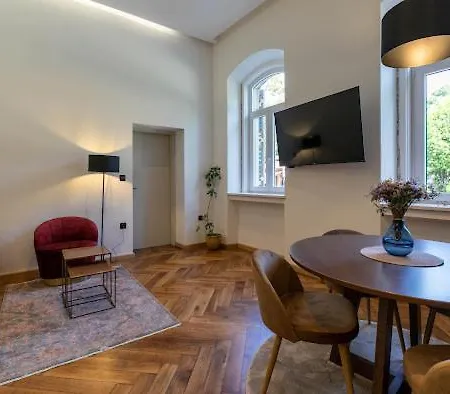 Polai Park Апартаменты Пула