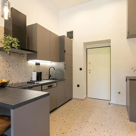 Polai Park Apartment